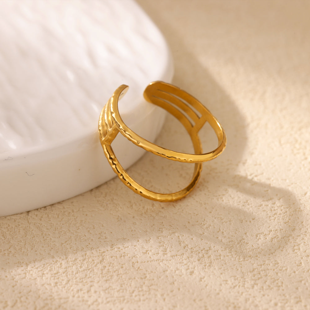 Heart Shape Basic Ring For Women In 304 Stainless Steel With 18K Real Gold Plated Finish, Perfect For Valentine's Day