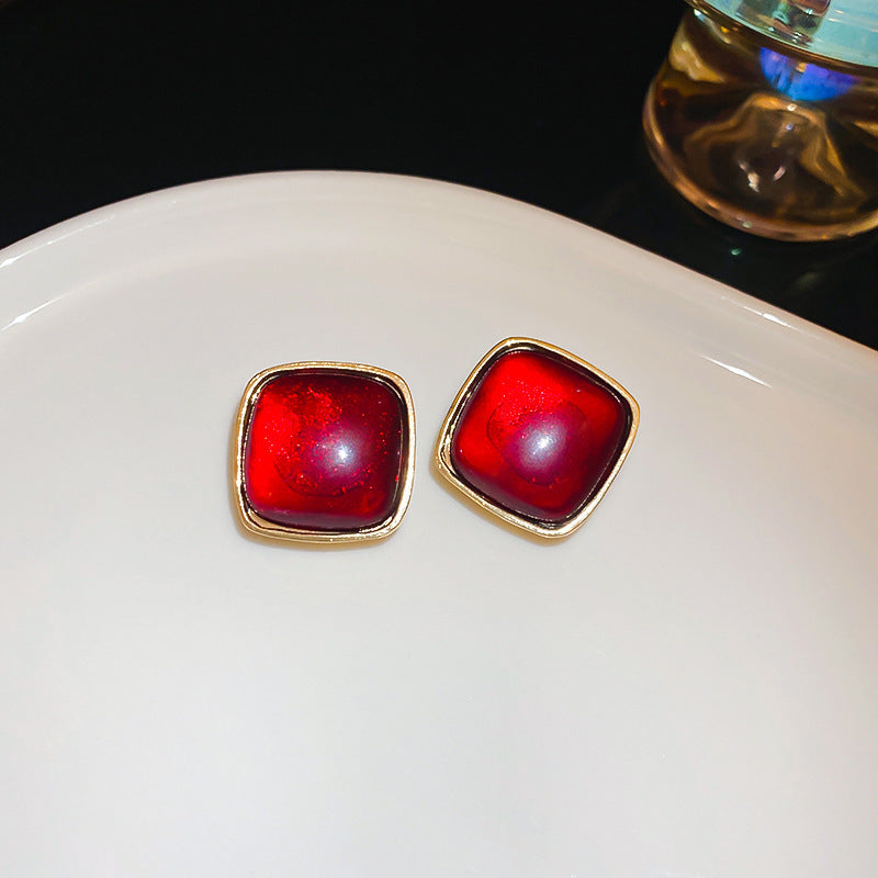 Geometric Enamel Earrings For Women In Retro Style Featuring Red Metal Design