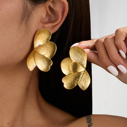 Asymmetrical Flowers Stud Earrings For Women In Zinc Alloy With Golden Plated Electroplated Finish