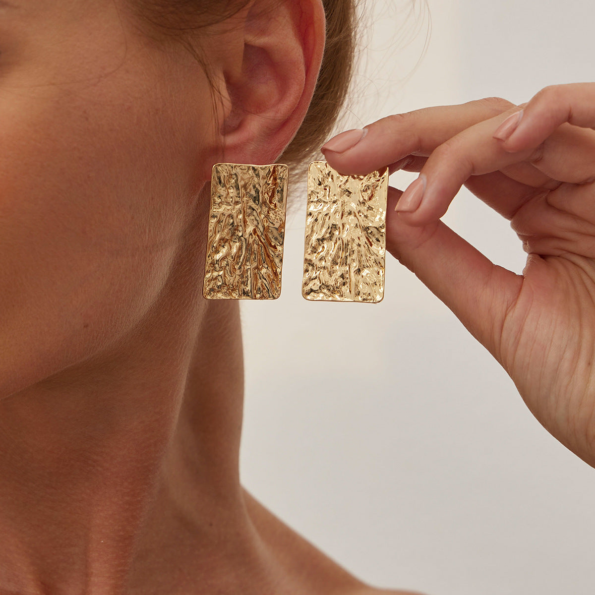 Asymmetrical Flowers Stud Earrings For Women In Zinc Alloy With Golden Plated Electroplated Finish