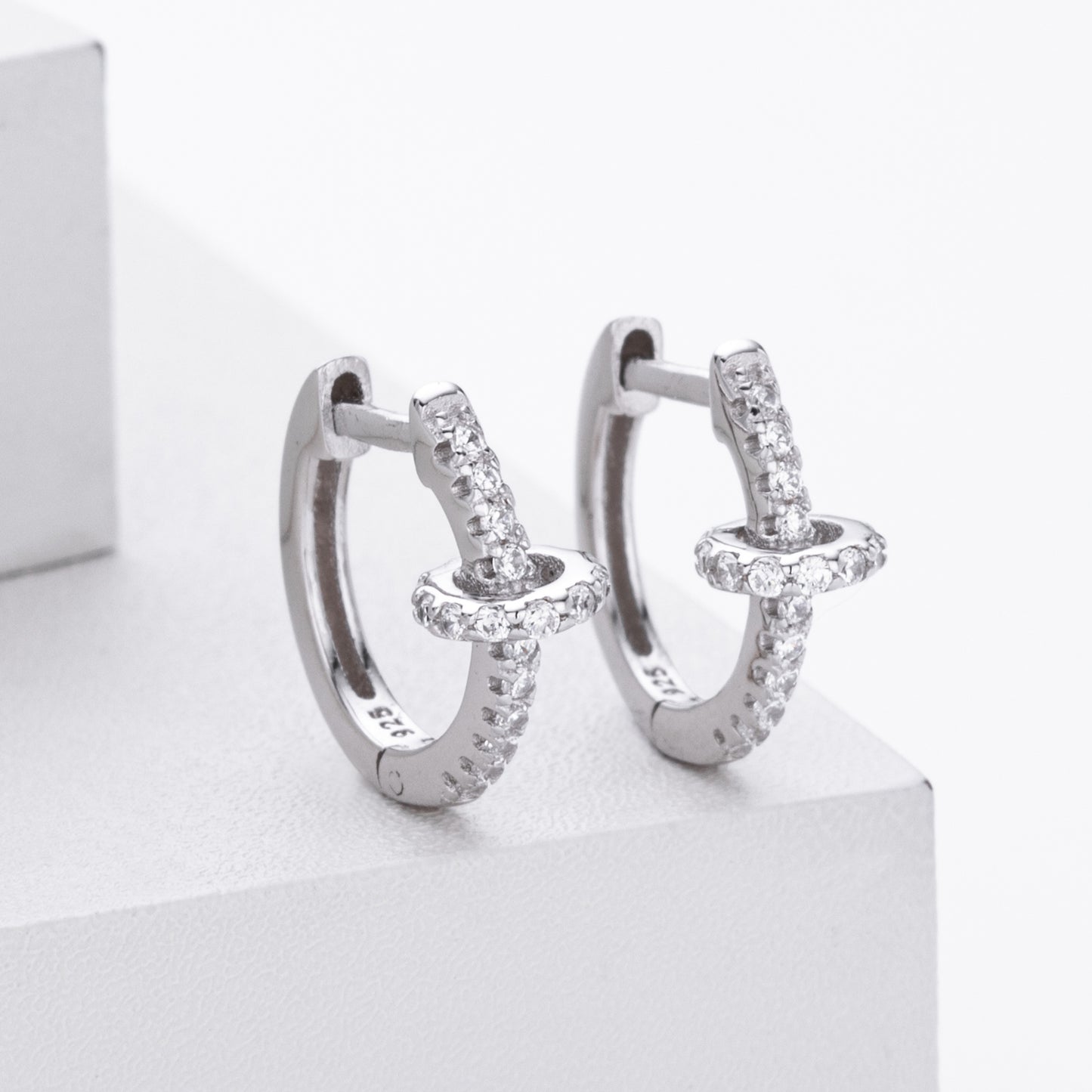 Women’s Circle Earrings In 925 Sterling Silver With 18K Real Gold Plating 0.03µm Featuring Three-Dimensional Zircon Inlay
