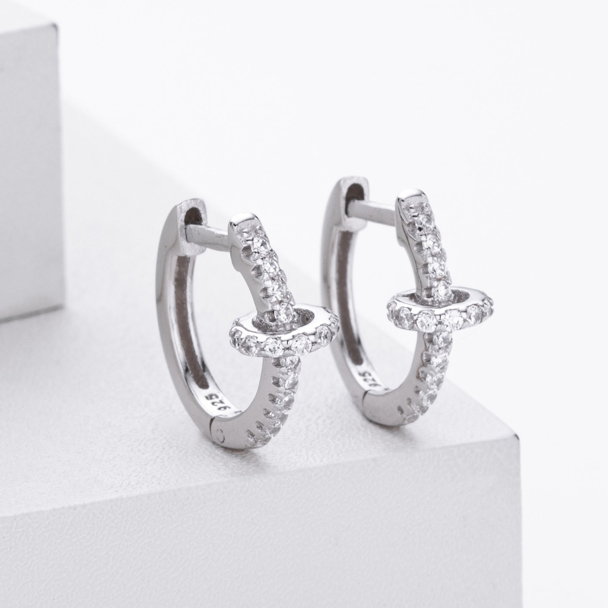 Women’s Circle Earrings In 925 Sterling Silver With 18K Real Gold Plating 0.03µm Featuring Three-Dimensional Zircon Inlay