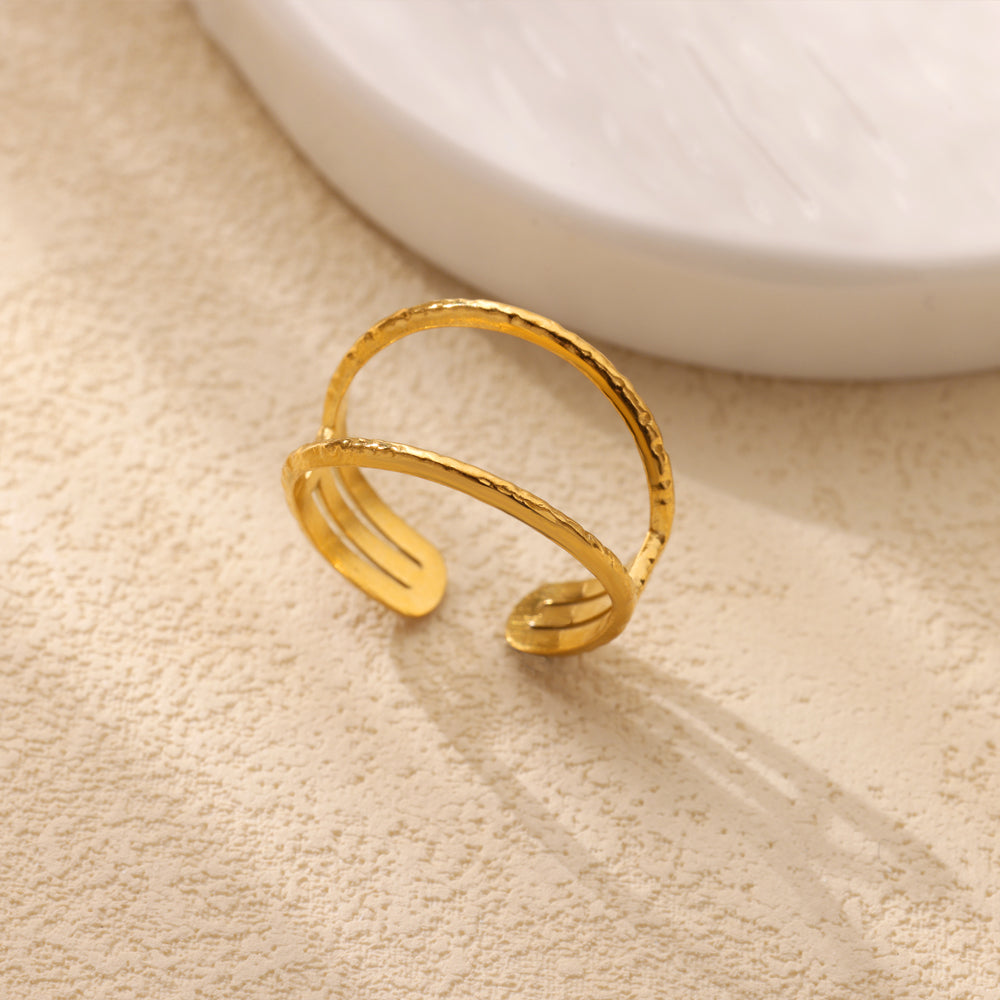 Heart Shape Basic Ring For Women In 304 Stainless Steel With 18K Real Gold Plated Finish, Perfect For Valentine's Day