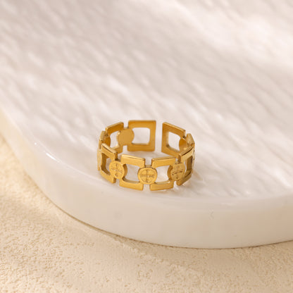 Heart Shape Basic Ring For Women In 304 Stainless Steel With 18K Real Gold Plated Finish, Perfect For Valentine's Day