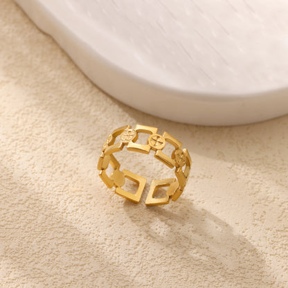 Heart Shape Basic Ring For Women In 304 Stainless Steel With 18K Real Gold Plated Finish, Perfect For Valentine's Day