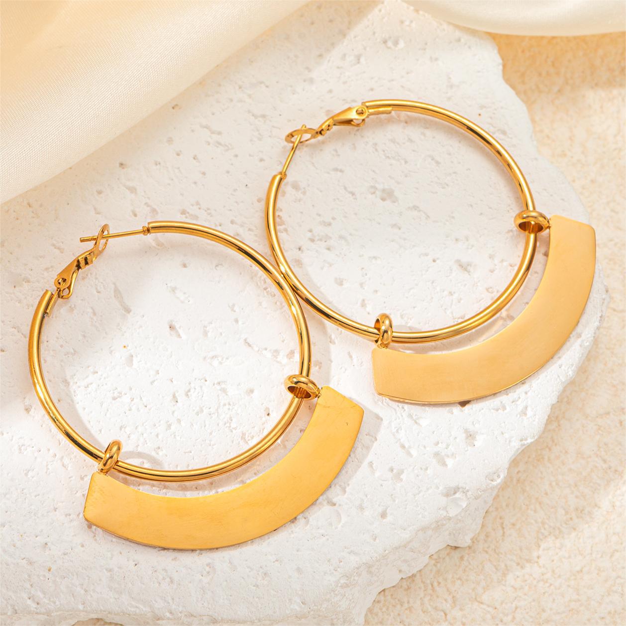 Sector Necklace For Men And Women Featuring Titanium Steel Material In Golden Color