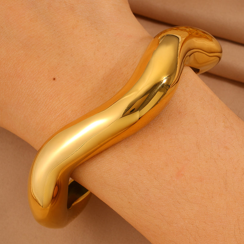 Solid Color Unisex Bangle For Super Bowl Featuring 304 Stainless Steel With 18K Real Gold Plated And Stone-Free Inlay