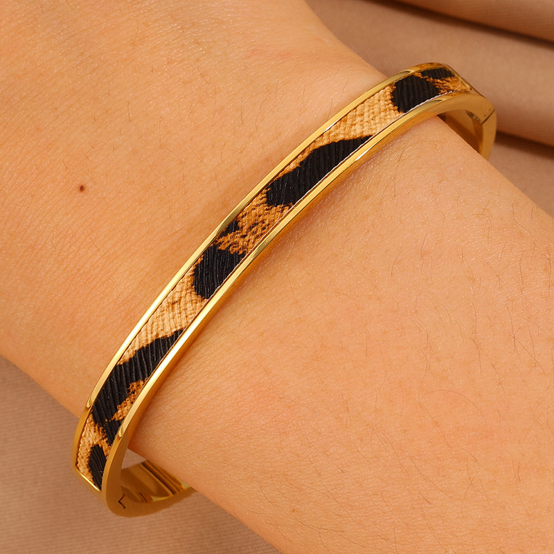 Roman Style Solid Color Bangle For Super Bowl Featuring 304 Stainless Steel With 18K Real Gold Plated And Stone-Free Inlay