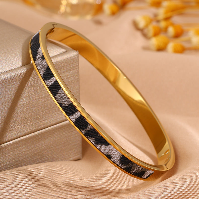Roman Style Solid Color Bangle For Super Bowl Featuring 304 Stainless Steel With 18K Real Gold Plated And Stone-Free Inlay
