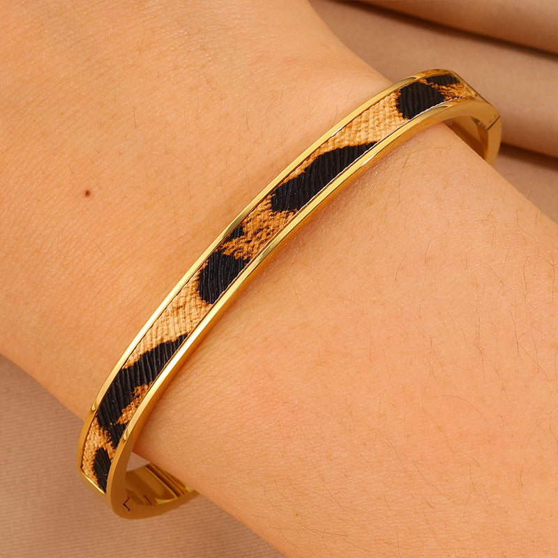 Roman Style Solid Color Bangle For Super Bowl Featuring 304 Stainless Steel With 18K Real Gold Plated And Stone-Free Inlay