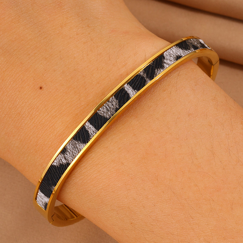 Roman Style Solid Color Bangle For Super Bowl Featuring 304 Stainless Steel With 18K Real Gold Plated And Stone-Free Inlay