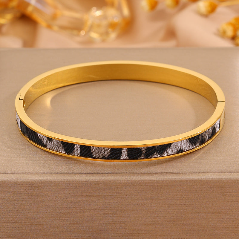 Roman Style Solid Color Bangle For Super Bowl Featuring 304 Stainless Steel With 18K Real Gold Plated And Stone-Free Inlay