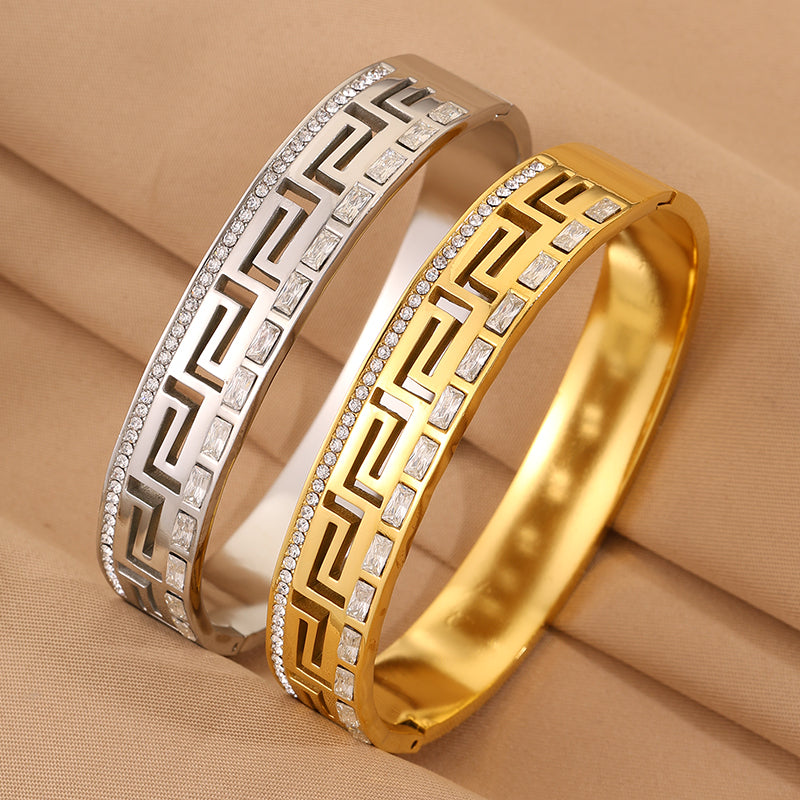 Solid Color Unisex Bangle For Super Bowl Featuring 304 Stainless Steel With 18K Real Gold Plated And Stone-Free Inlay