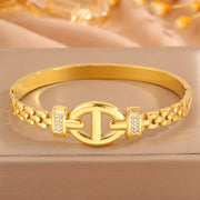 Gold Hollow Pig Nose Diamond Bracelet