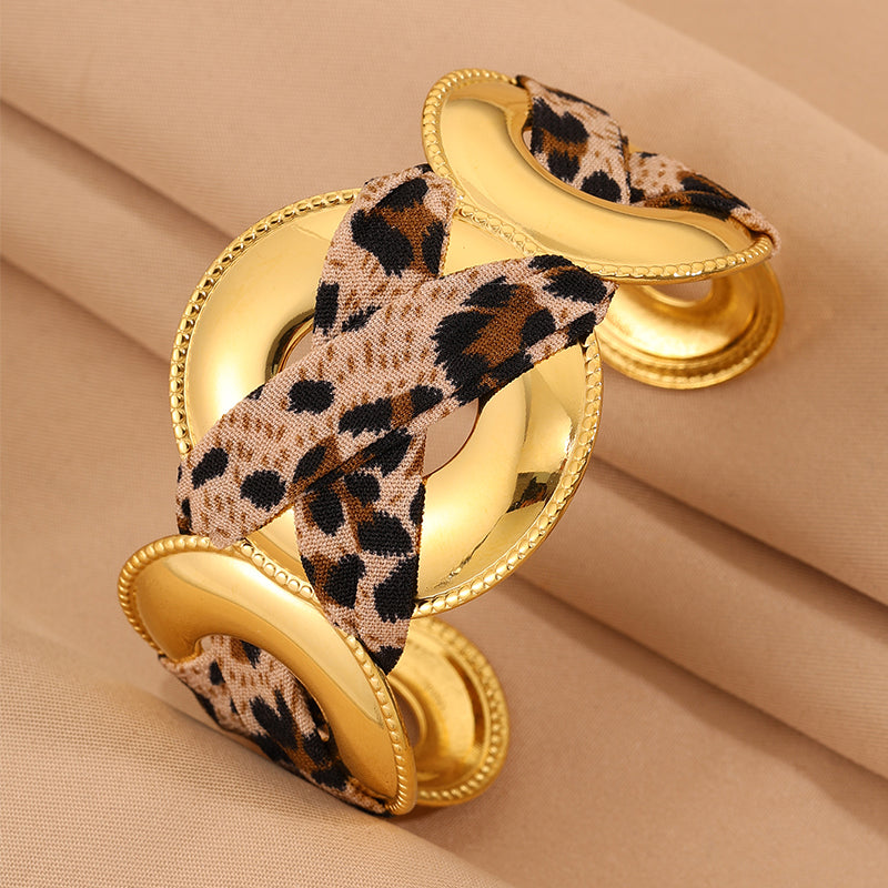 Solid Color Unisex Bangle For New Year Featuring 304 Stainless Steel With 18K Real Gold Plated And Stone-Free Inlay