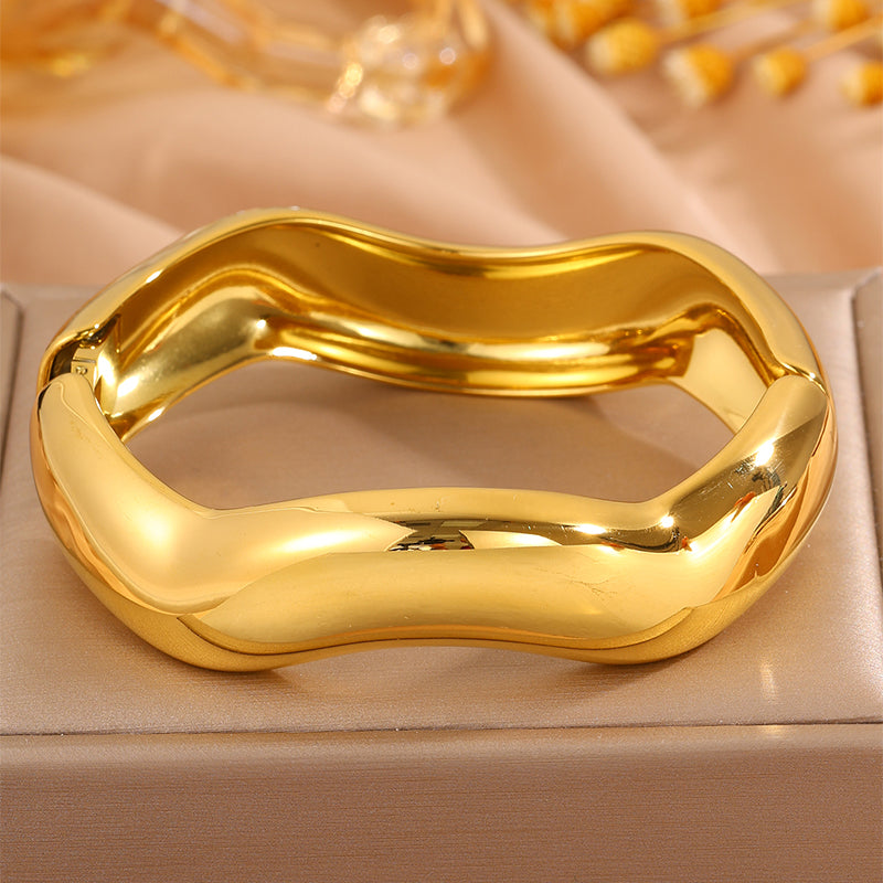 Solid Color Unisex Bangle For Super Bowl Featuring 304 Stainless Steel With 18K Real Gold Plated And Stone-Free Inlay