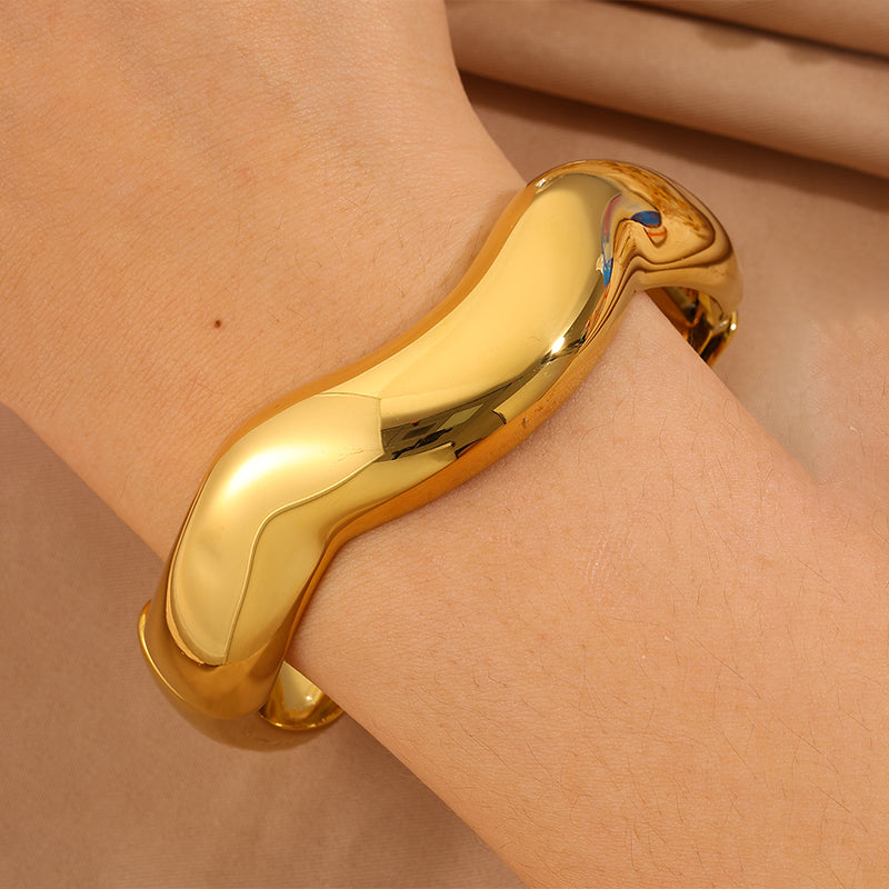 Solid Color Unisex Bangle For Super Bowl Featuring 304 Stainless Steel With 18K Real Gold Plated And Stone-Free Inlay