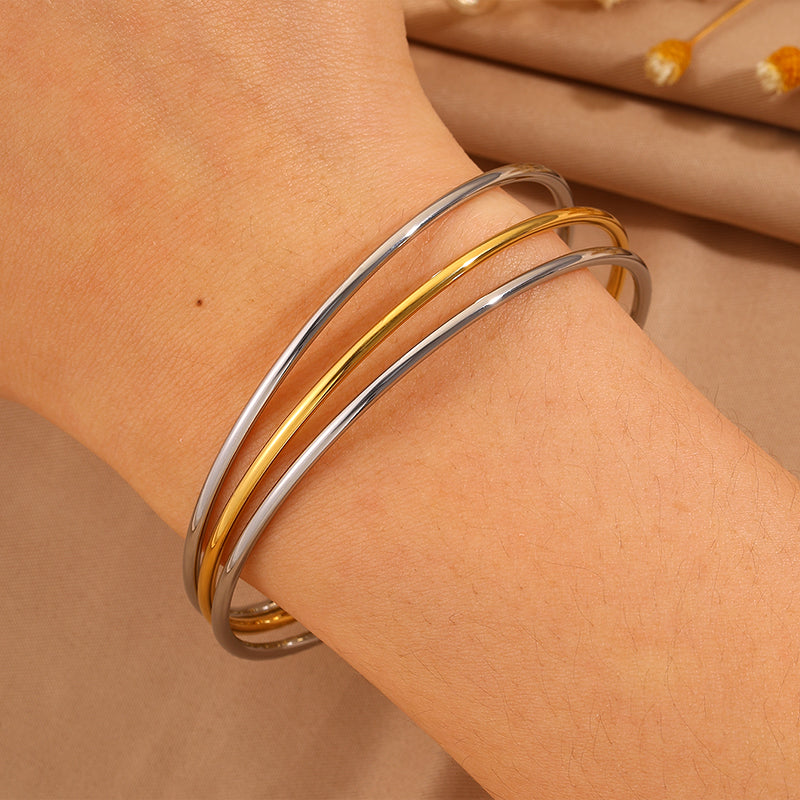 For Wedding Season Solid Color Unisex Bangle In 304 Stainless Steel With 18K Real Gold Plated Finish And Stone-Free Design