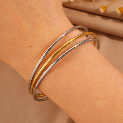 For Wedding Season Solid Color Unisex Bangle In 304 Stainless Steel With 18K Real Gold Plated Finish And Stone-Free Design