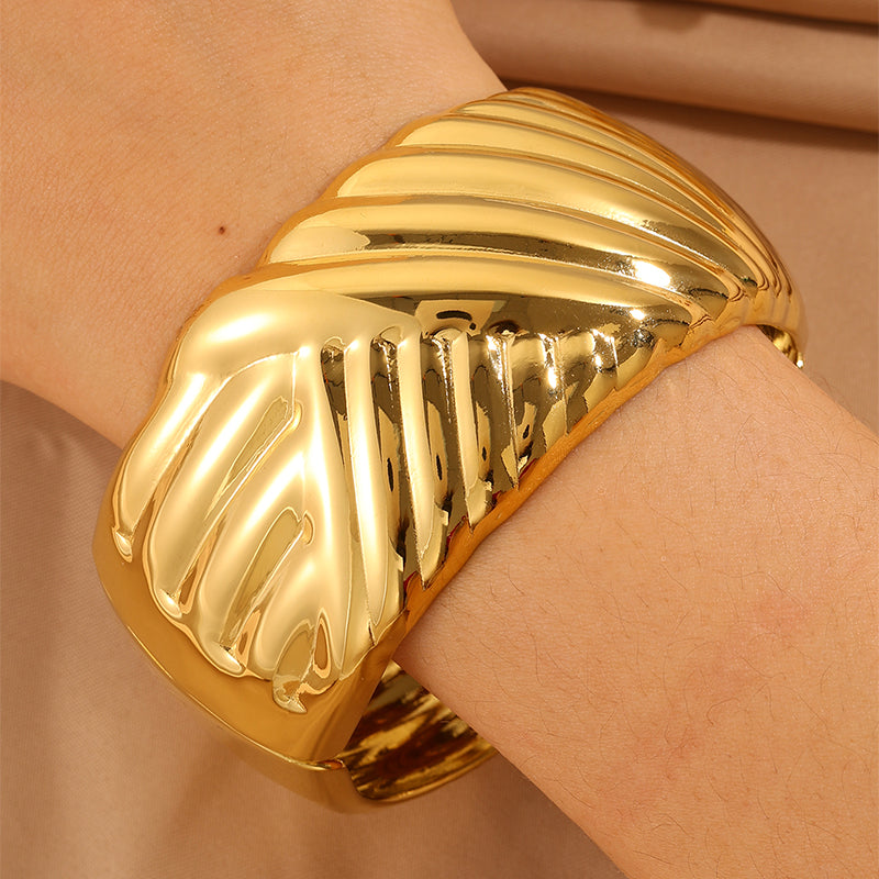 Solid Color Roman Style Bangle For Super Bowl Featuring 304 Stainless Steel With 18K Real Gold Plated Finish And Stone-Free Inlay