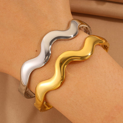 Solid Color Unisex Bangle For Super Bowl Featuring 304 Stainless Steel With 18K Real Gold Plated And Stone-Free Inlay