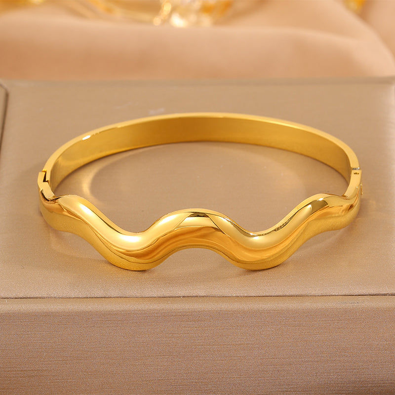 Solid Color Unisex Bangle For Super Bowl Featuring 304 Stainless Steel With 18K Real Gold Plated And Stone-Free Inlay
