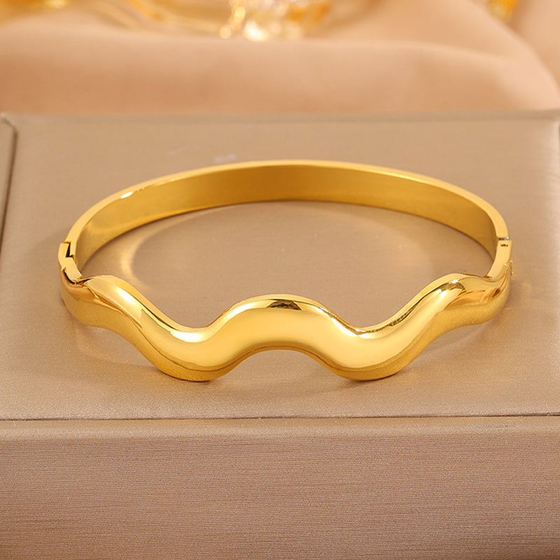 Solid Color Unisex Bangle For Super Bowl Featuring 304 Stainless Steel With 18K Real Gold Plated And Stone-Free Inlay
