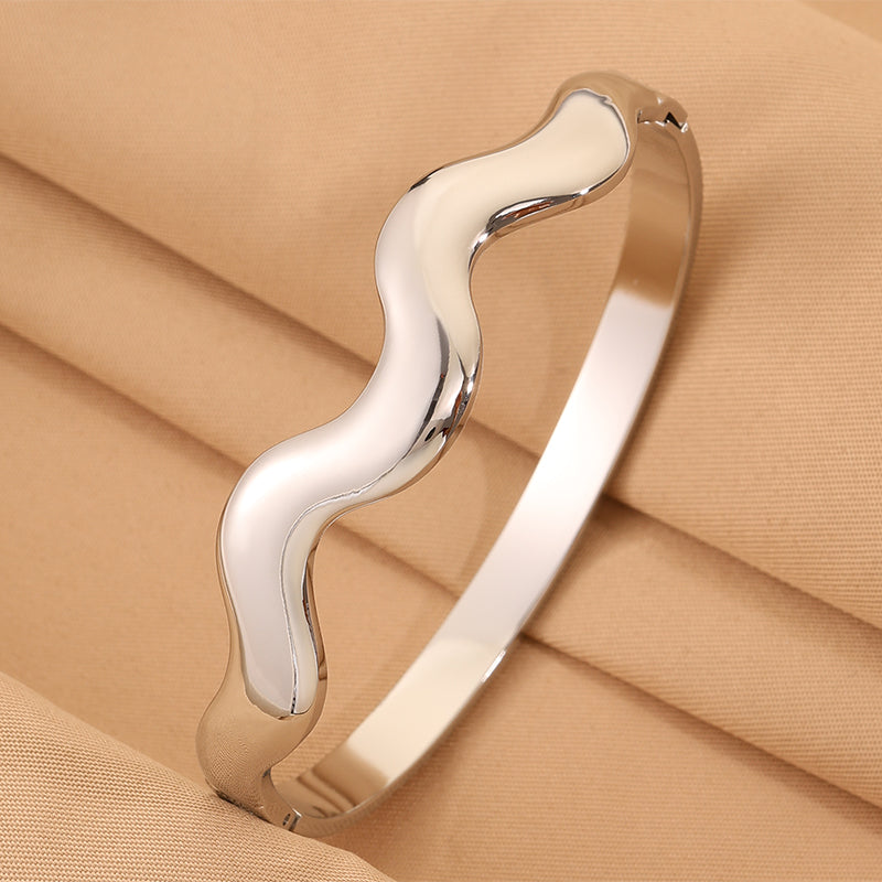 Solid Color Unisex Bangle For Super Bowl Featuring 304 Stainless Steel With 18K Real Gold Plated And Stone-Free Inlay
