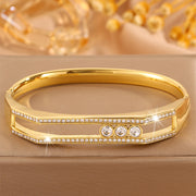 Hollow Fixed Three Diamonds
