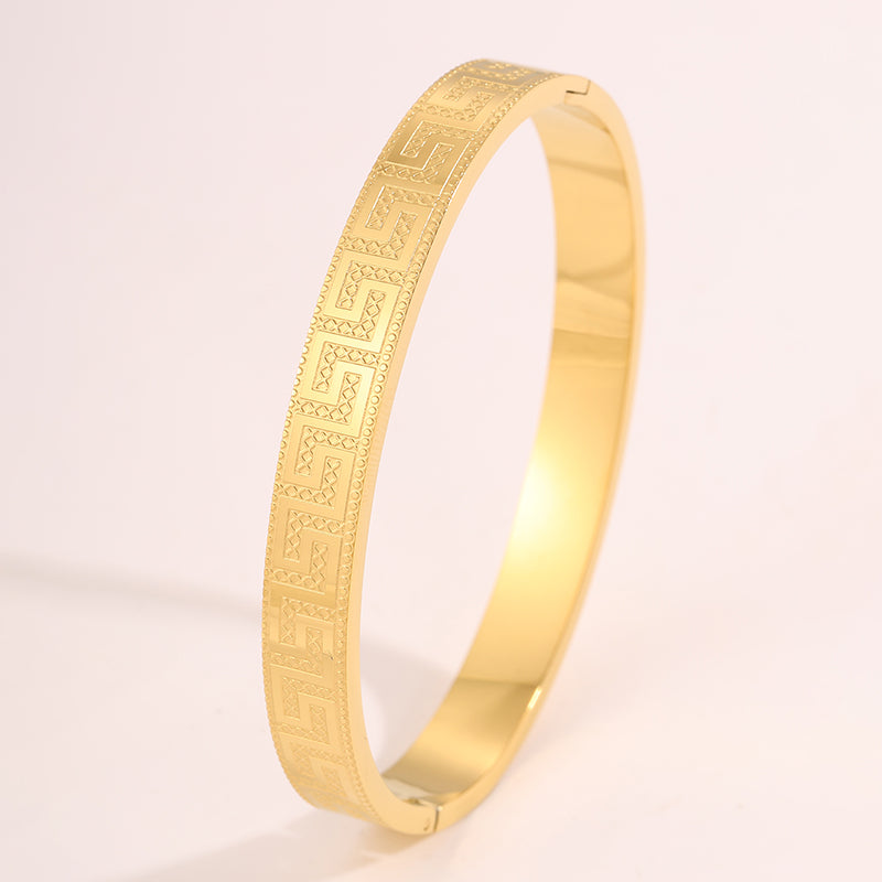 Solid Color Unisex Bangle For Super Bowl Featuring 304 Stainless Steel With 18K Real Gold Plated And Stone-Free Inlay