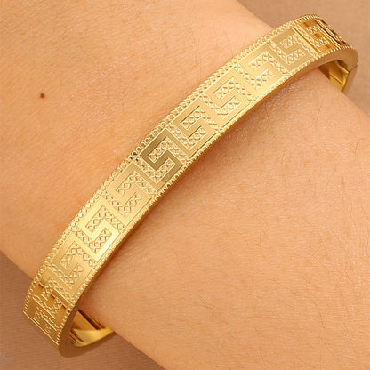 Solid Color Unisex Bangle For Super Bowl Featuring 304 Stainless Steel With 18K Real Gold Plated And Stone-Free Inlay