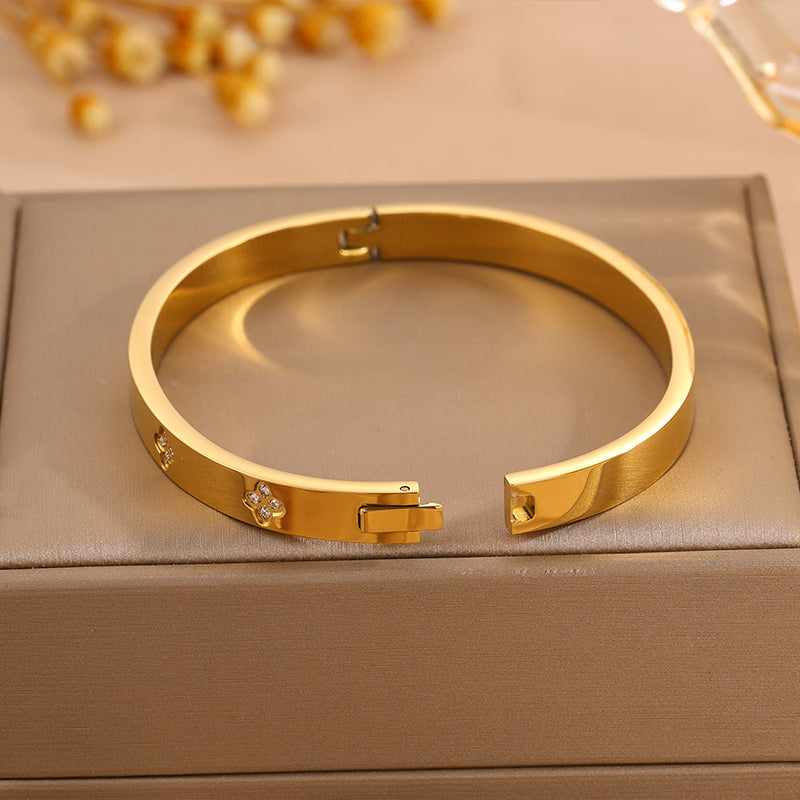 Bohemian Solid Color Bangle For Super Bowl Featuring 304 Stainless Steel With 18K Real Gold Plated And Rhinestones