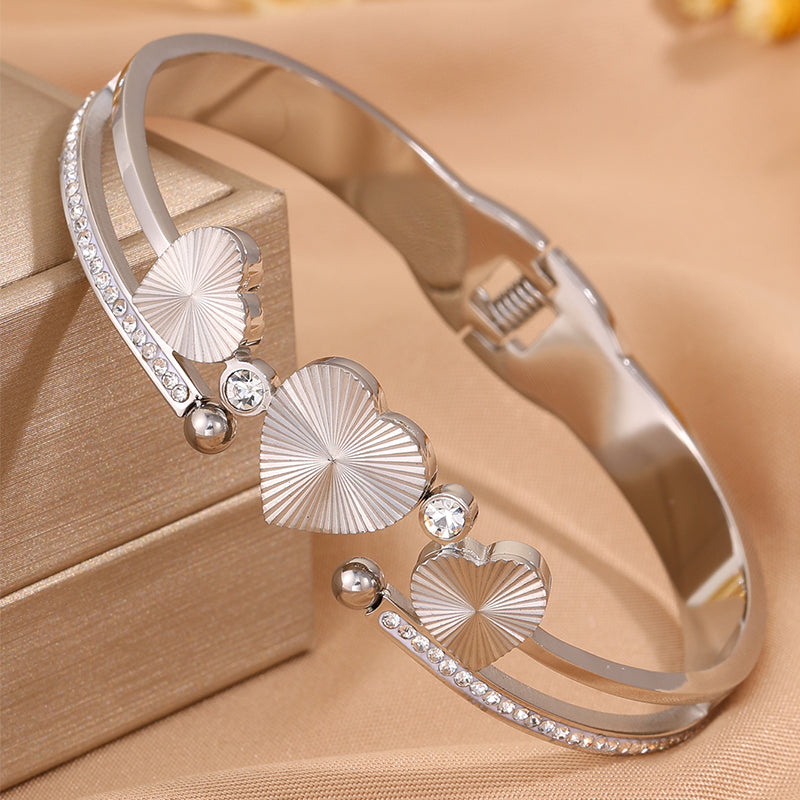 Heart Shape New Year Bangle For Unisex Featuring 304 Stainless Steel With 18K Real Gold Plated And Rhinestones Inlay