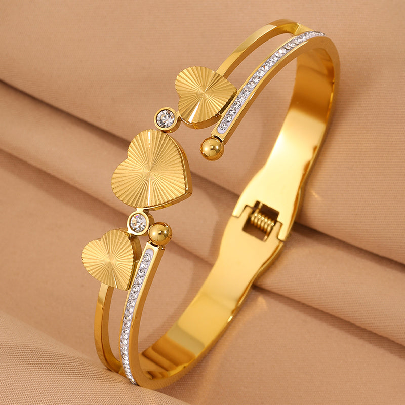 Heart Shape New Year Bangle For Unisex Featuring 304 Stainless Steel With 18K Real Gold Plated And Rhinestones Inlay