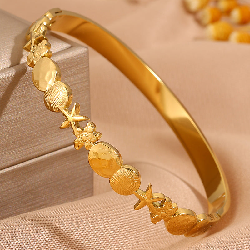 Starfish Bangle For Super Bowl, Marine Style, 304 Stainless Steel With 18K Gold Plated Finish, Stone-Free Inlay