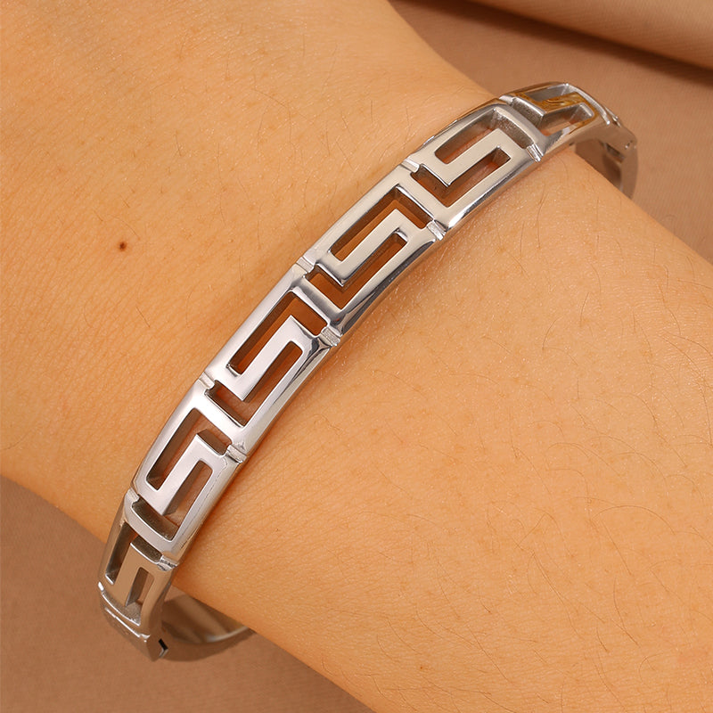 Solid Color Unisex Bangle For Super Bowl Featuring 304 Stainless Steel With 18K Real Gold Plated Finish And Stone-Free Inlay