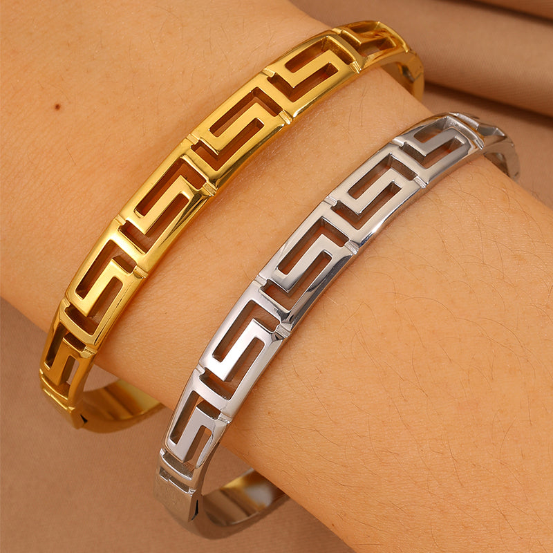 Solid Color Unisex Bangle For Super Bowl Featuring 304 Stainless Steel With 18K Real Gold Plated Finish And Stone-Free Inlay