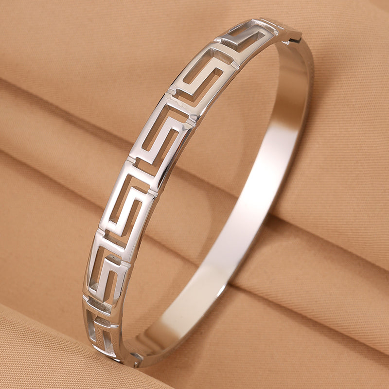 Solid Color Unisex Bangle For Super Bowl Featuring 304 Stainless Steel With 18K Real Gold Plated Finish And Stone-Free Inlay
