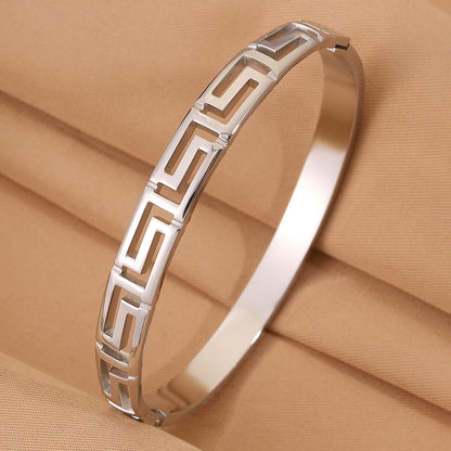 Solid Color Unisex Bangle For Super Bowl Featuring 304 Stainless Steel With 18K Real Gold Plated Finish And Stone-Free Inlay