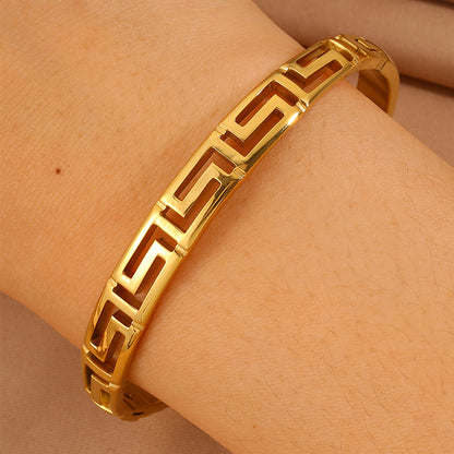 Solid Color Unisex Bangle For Super Bowl Featuring 304 Stainless Steel With 18K Real Gold Plated Finish And Stone-Free Inlay