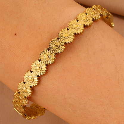 Solid Color British Style Bangle For New Year, Made Of 304 Stainless Steel With 18K Real Gold Plating, Stone-Free Design