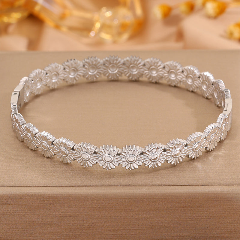 Solid Color British Style Bangle For New Year, Made Of 304 Stainless Steel With 18K Real Gold Plating, Stone-Free Design