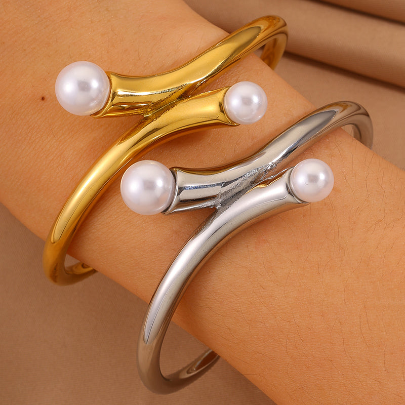 Solid Color Unisex Bangle For New Year, Made Of 304 Stainless Steel With 18K Real Gold Plated And Imitation Pearl Inlay
