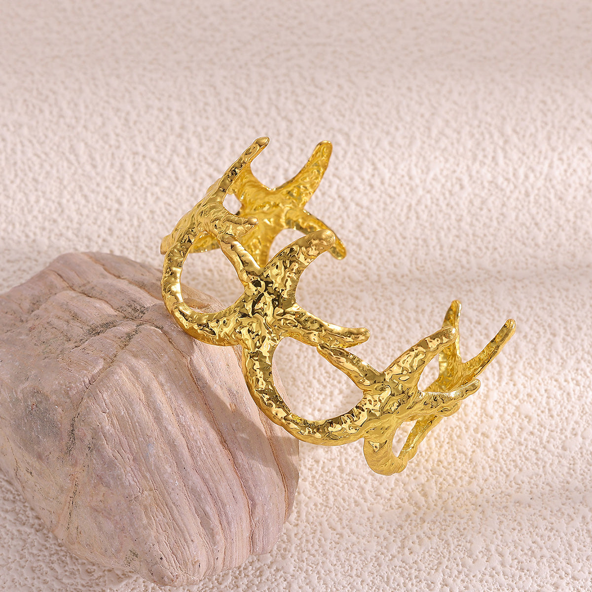 Vintage Style Leaf For Women Weekend Earrings In Iron With 18K Real Gold Plated Waterproof Non Tarnish Craft