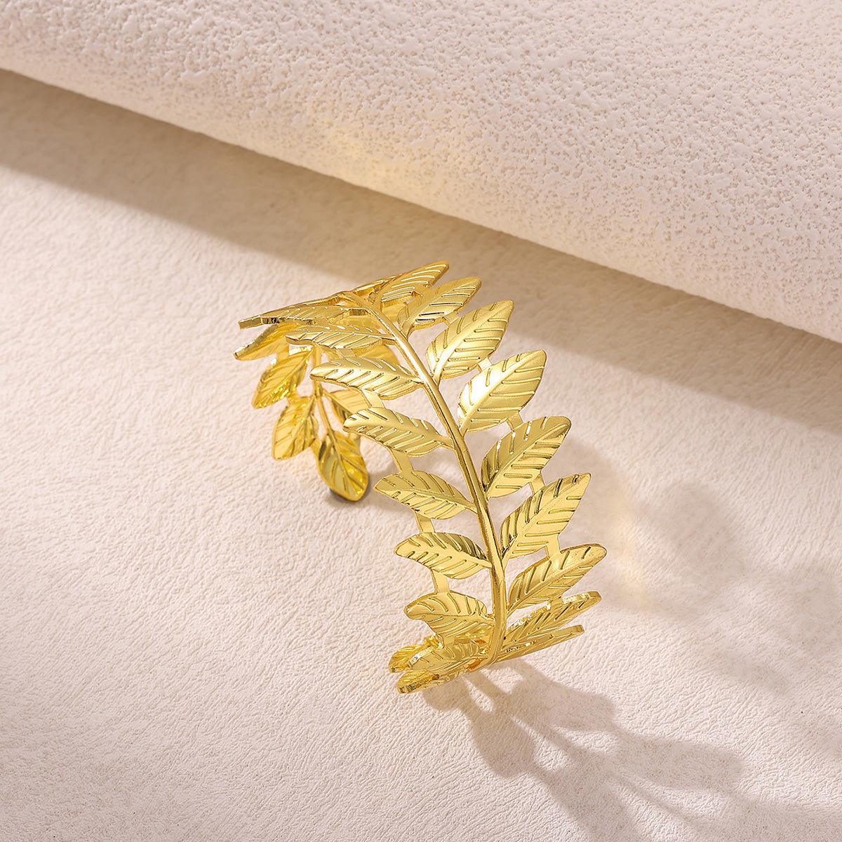 Vintage Style Leaf For Women Weekend Earrings In Iron With 18K Real Gold Plated Waterproof Non Tarnish Craft