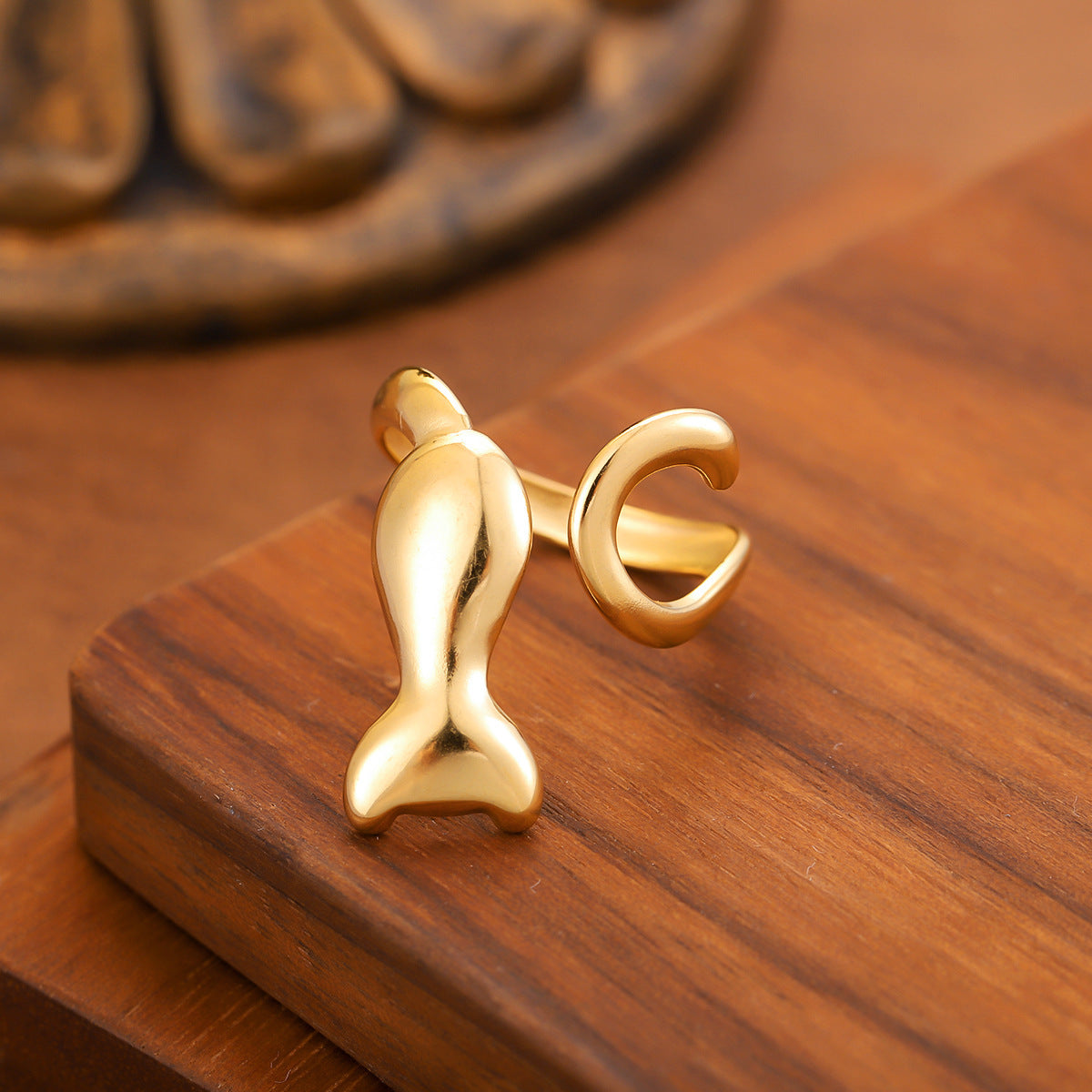 For Rings Made Of Durable 304 Stainless Steel Featuring Elegant Golden Finish