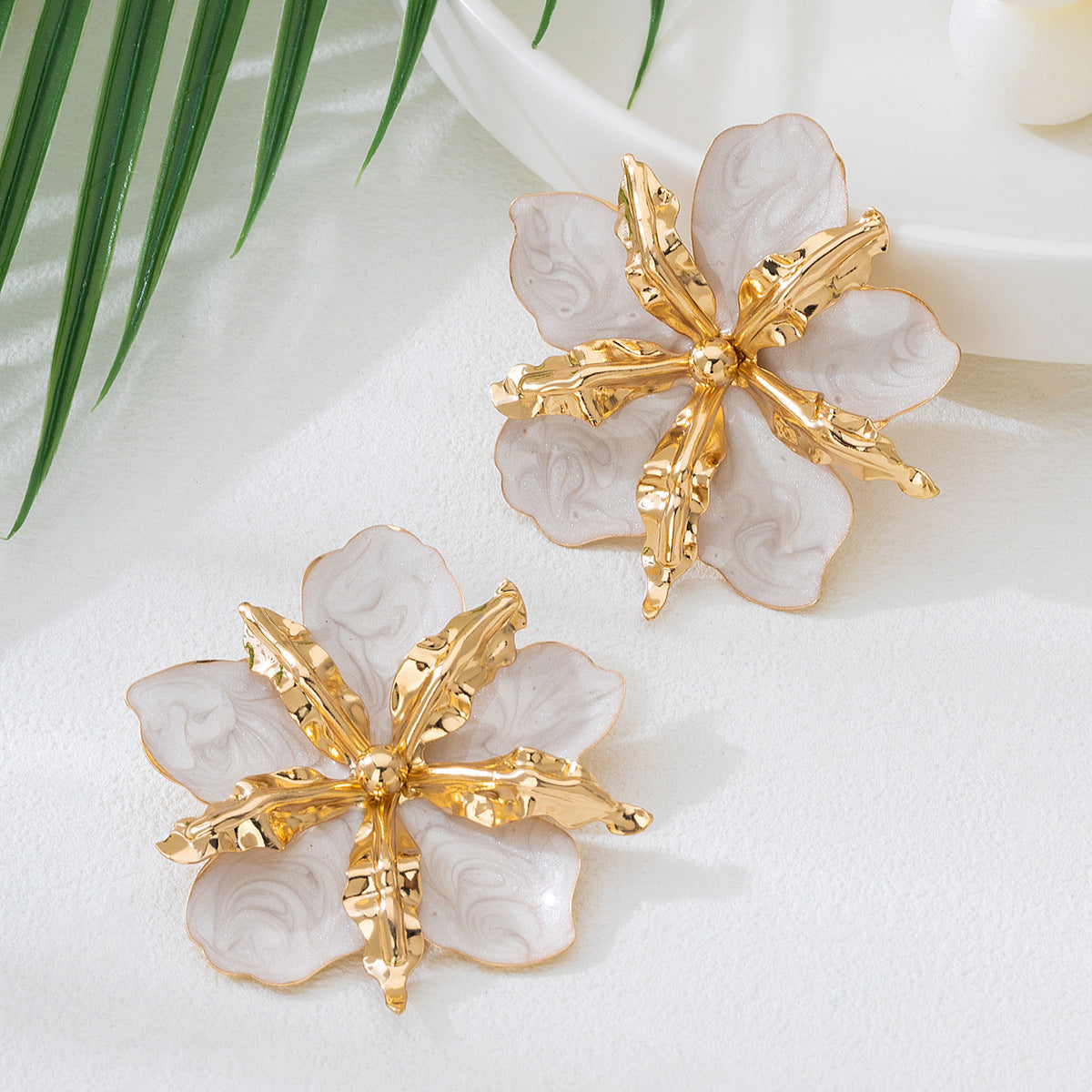 Petal Stud Earrings For Women In Rose Red Featuring Stoving Varnish With Pastoral Style