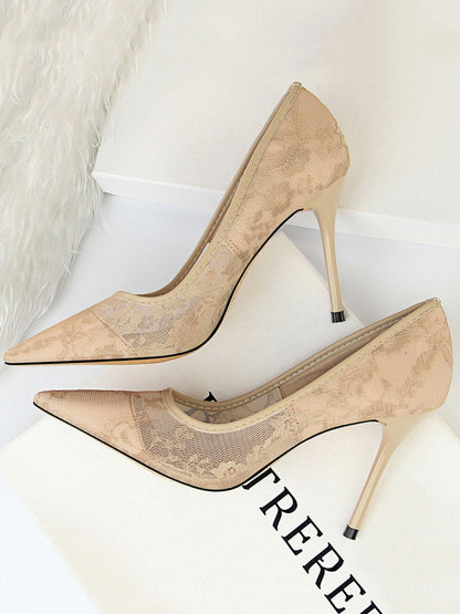 Flower Print Hollow Pointed-Toe Split-Joint Pumps