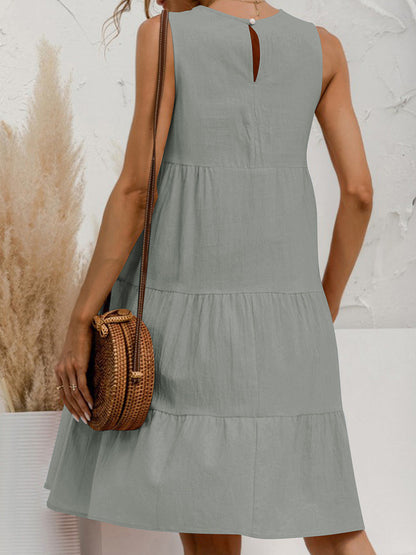 A-Line Loose Pleated Solid Color Tiered Round-Neck Mini Dresses
