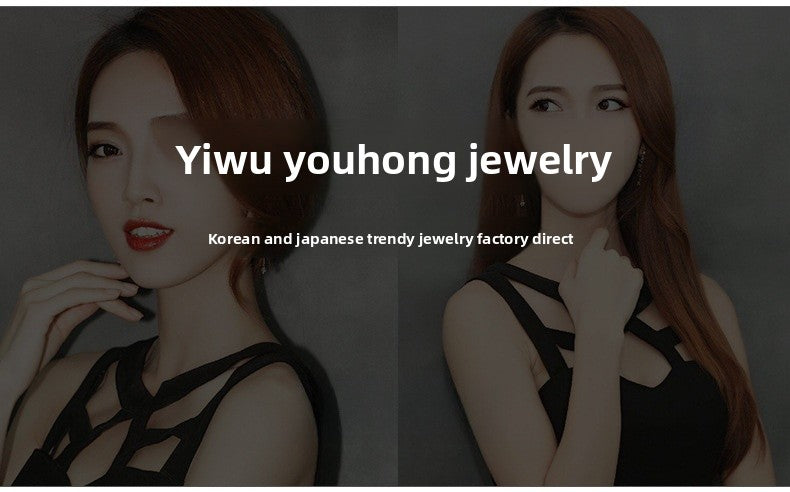 Flower Pin Brooch Featuring Zircon Inlay In Elegant Green Color